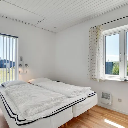 Ludwik - 150m From The Sea By Interhome